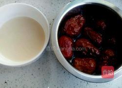 奶香红枣卷的做法图解2