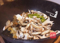 海螺三菇炒意面的做法图解5
