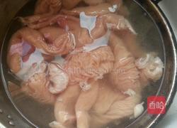 教大家如何清洗猪大肠的做法图解2