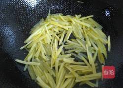 土豆炒鸡腿菇的做法图解4