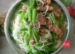 芹菜炒粉条的做法图解4