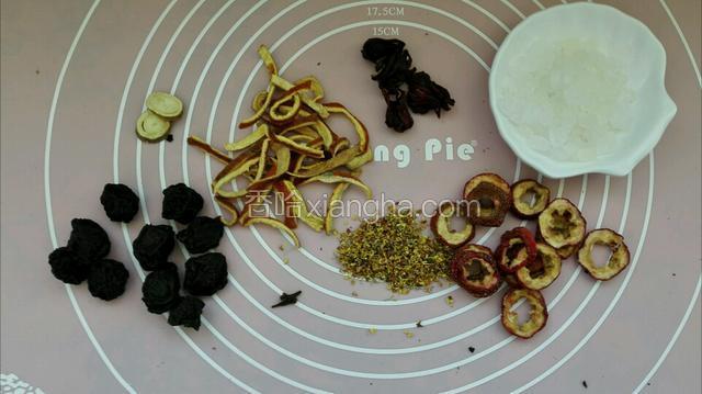 准备食材，所有食材称重备用