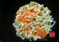 胡萝卜菜花炒肉片的做法图解5