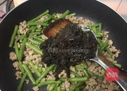 橄榄菜肉碎炒豆角的做法图解7