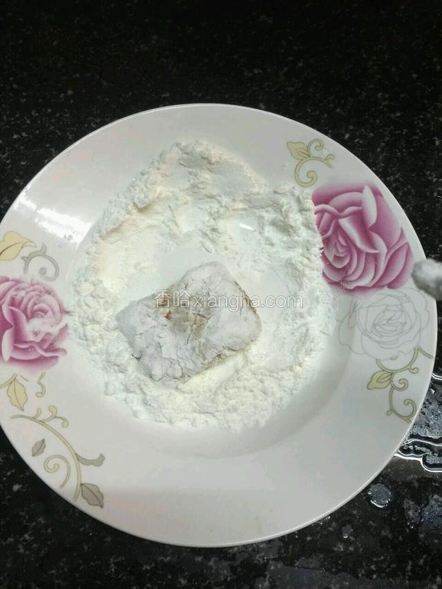 反过一面再粘一层淀粉