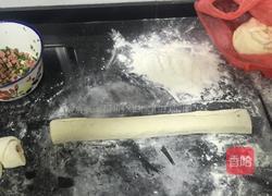 葱花火腿肠卷的做法图解4