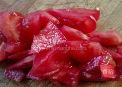 西红柿蔬菜疙瘩汤的做法图解1