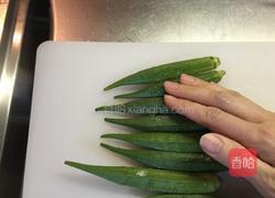 秋葵缀豆腐的做法图解2
