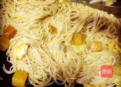 咖喱酱挂面的做法图解4