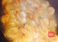 避风塘炒虾的做法图解3