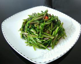 素炒野芹菜[图]