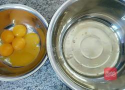 黑芝麻戚风蛋糕的做法图解2