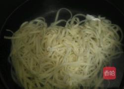 榨菜鸡蛋懒人面的做法图解3