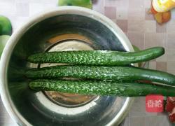腌黄瓜条的做法图解1