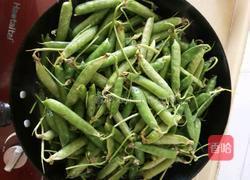 煮鲜碗豆的做法图解2