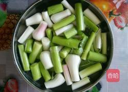 腌咸蒜的做法图解1