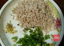 肉圆酸菜面的做法图解1