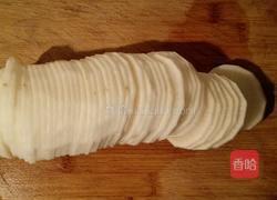 糖醋萝卜片的做法图解1