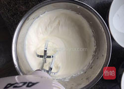 草莓慕斯的做法圖解5