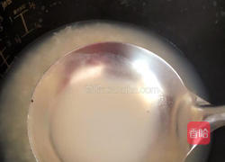 胡萝卜鸡蛋米汤羹(宝宝食谱)的做法图解6