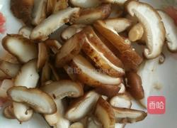 香菇滑鸡的做法图解4