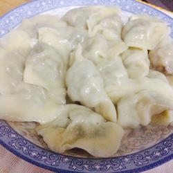 香菜大肉饺子的做法[图]