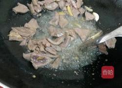 酸菜炒猪肝的做法图解5
