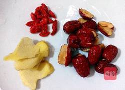 枸杞红枣车前草汤的做法图解3