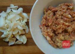 百合蒸肉未的做法图解1