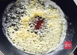 蒜蓉黃油海鮮的做法圖解4