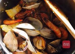蒜蓉黄油海鲜的做法图解8