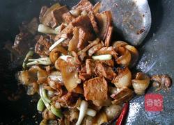 藠头回锅肉的做法图解5