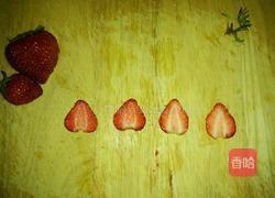 DIY草莓棒棒糖的做法图解1