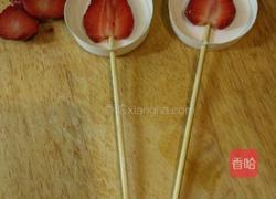 DIY草莓棒棒糖的做法图解4