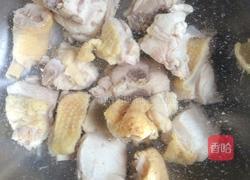 何首乌茯苓鸡汤的做法图解2