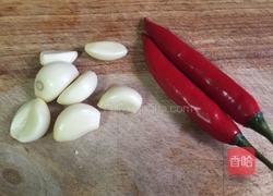 凉拌黑木耳的做法图解1