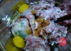 韭菜猪肉馅饺子的做法图解2