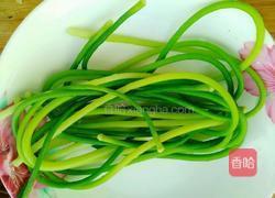 凉拌手撕蒜苔的做法图解5