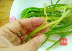 凉拌手撕蒜苔的做法图解6