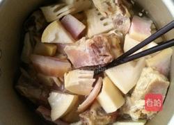 毛笋炖腌肉的做法图解3