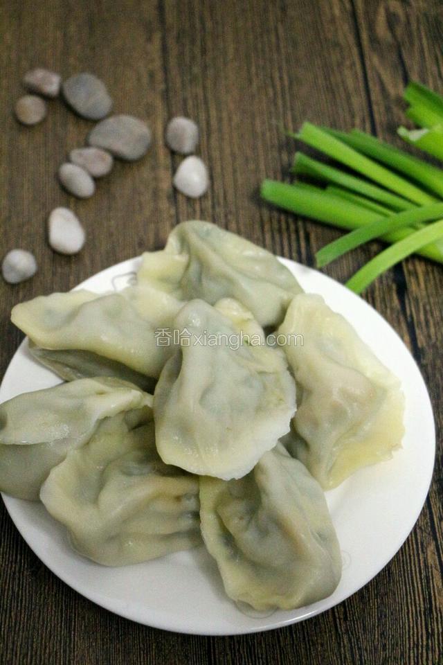 出锅，装盘开吃！