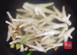 香辣酱鸡爪（翅尖）的做法图解2