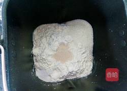 毛毛虫面包的做法图解1