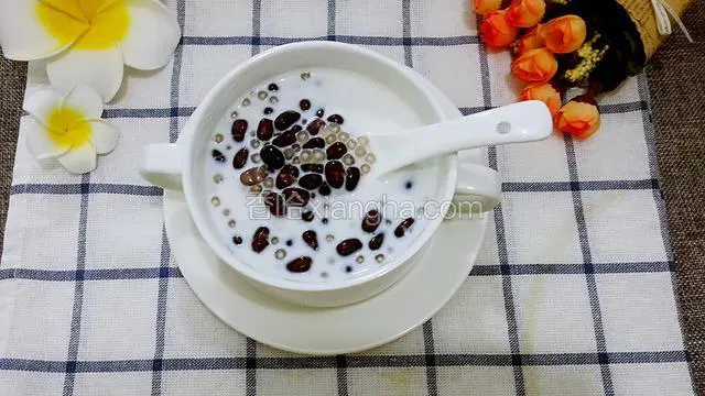 喜欢甜的小伙伴可以加糖或者蜂蜜