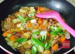 简约快手咖喱牛肉的做法图解5