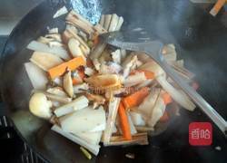 香菇炒莲藕的做法图解11