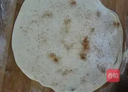 Illustration of how to make salt and pepper hand cakes 8