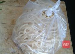 韭菜炒饼的做法图解1