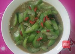 枸杞子炒丝瓜的做法图解3