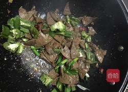洋葱炒猪肝的做法图解6